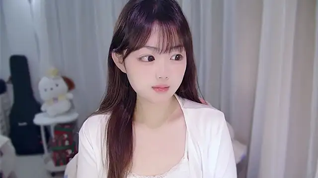YUANYUAN-A online show from March 19, 2026, 12:42 pm