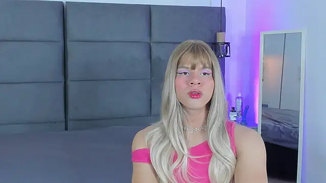 Slenna Moon online show from November 13, 2025, 3:05 am