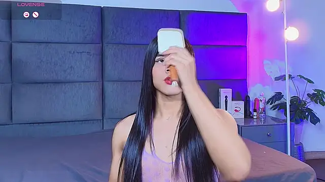 Slenna Moon online show from March 7, 2026, 11:57 pm