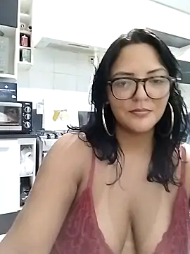 Snapshot of AuroraChest chatting on February 25, 2026, 4:00 am AuroraChest online show from February 25, 2026, 4:00 am