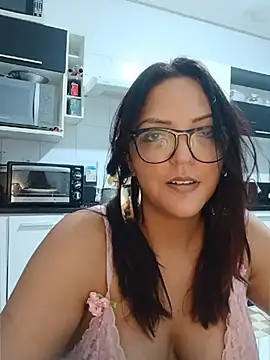 Snapshot of AuroraChest chatting on March 29, 2026, 3:39 am AuroraChest online show from March 29, 2026, 3:39 am