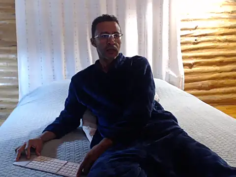 Snapshot of Asher_Bram1 chatting on October 7, 2025, 1:36 am Asher Bram1 online show from October 7, 2025, 1:36 am