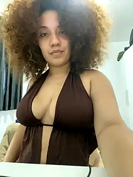 Snapshot of MorganaBelc chatting on November 3, 2025, 4:52 pm MorganaBelc online show from November 3, 2025, 4:52 pm