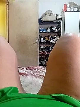 Ravena2290 online show from October 8, 2025, 2:58 pm