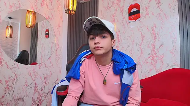 Ari and Storm online show from April 7, 2026, 2:39 pm