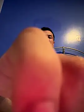 stevo170t online show from November 16, 2025, 10:37 pm