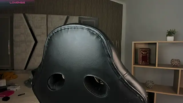 LiamDeep online show from February 28, 2026, 8:21 pm