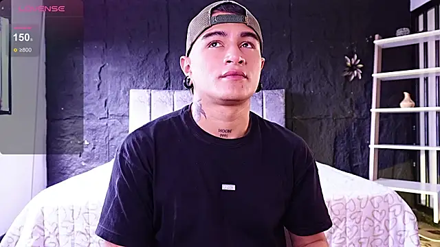 LiamDeep online show from July 12, 2026, 8:11 pm