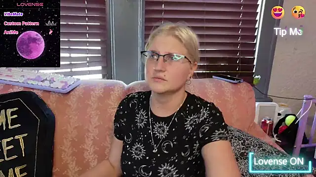 Snapshot of samanthamalichite chatting on September 29, 2025, 9:08 pm samanthamalichite online show from September 29, 2025, 9:08 pm