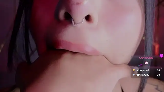 Hollyxx  online show from January 16, 2026, 10:03 pm