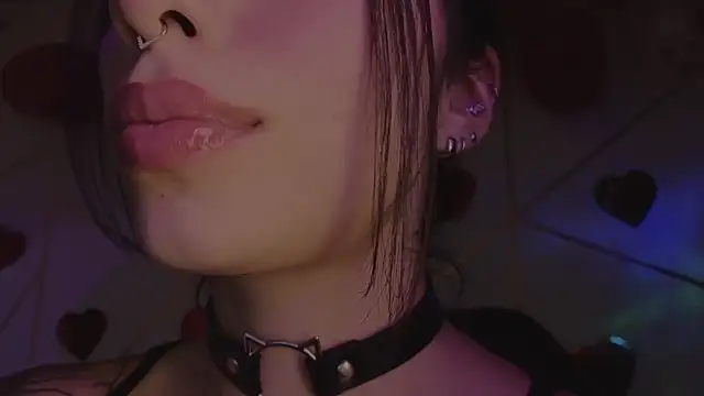 Hollyxx  online show from February 18, 2026, 3:46 am