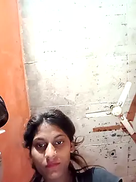 Snapshot of Jyoti_thakurr chatting on September 12, 2025, 8:09 pm Jyoti thakurr online show from September 12, 2025, 8:09 pm