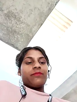 Snapshot of Jyoti_thakurr chatting on September 13, 2025, 8:14 am Jyoti thakurr online show from September 13, 2025, 8:14 am