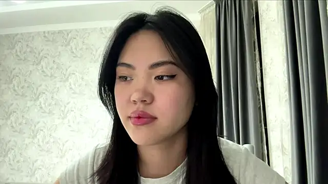 Snapshot of MIMIMary chatting on October 17, 2025, 1:25 pm MIMIMary online show from October 17, 2025, 1:25 pm
