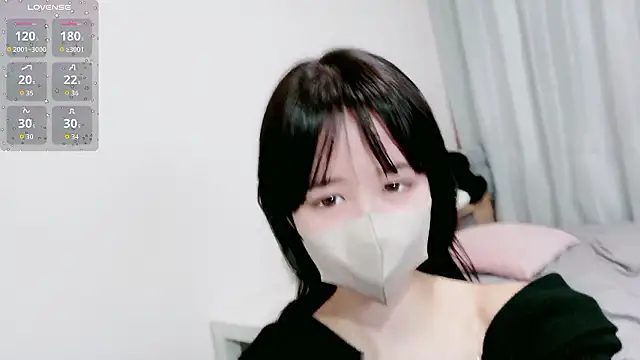 Snapshot of Anne_Anne_chan chatting on October 8, 2025, 12:03 pm Anne Anne chan online show from October 8, 2025, 12:03 pm