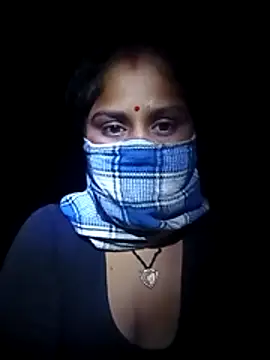 Snapshot of Sheema_tyagi chatting on October 21, 2025, 10:43 pm Sheema tyagi online show from October 21, 2025, 10:43 pm