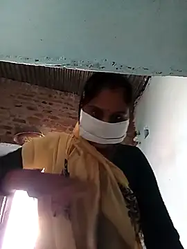 Snapshot of Sheema_tyagi chatting on October 26, 2025, 5:57 am Sheema tyagi online show from October 26, 2025, 5:57 am