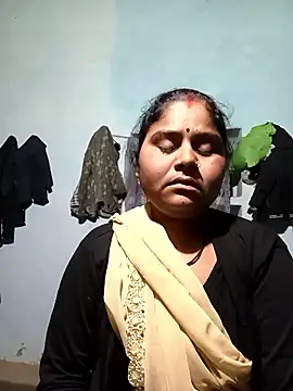 Snapshot of Sheema_tyagi chatting on January 8, 2026, 5:26 pm Sheema tyagi online show from January 8, 2026, 5:26 pm