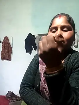 Snapshot of Sheema_tyagi chatting on January 14, 2026, 12:11 pm Sheema tyagi online show from January 14, 2026, 12:11 pm