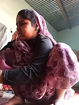 Snapshot of Sheema_tyagi chatting on January 15, 2026, 2:27 am Sheema tyagi online show from January 15, 2026, 2:27 am