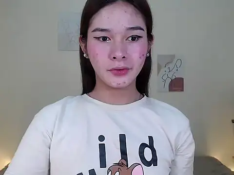 sassymimi69 online show from November 17, 2025, 7:03 am