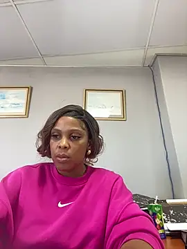 Snapshot of 031bubbles chatting on April 7, 2026, 11:43 am 031bubbles online show from April 7, 2026, 11:43 am