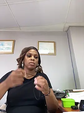 Snapshot of 031bubbles chatting on April 8, 2026, 11:43 am 031bubbles online show from April 8, 2026, 11:43 am