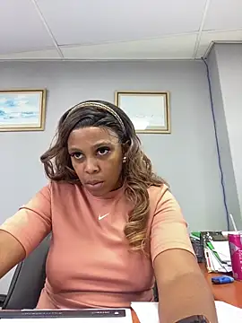 Snapshot of 031bubbles chatting on April 10, 2026, 10:31 am 031bubbles online show from April 10, 2026, 10:31 am