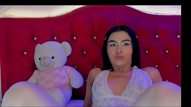 Snapshot of Lizzy_LaBelle chatting on November 5, 2025, 6:24 am Lizzy LaBelle online show from November 5, 2025, 6:24 am