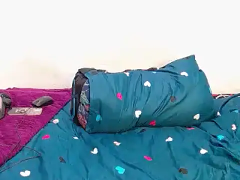 Snapshot of SlenderCaramelBabexx chatting on September 21, 2025, 7:10 am SlenderCaramelBabexx online show from September 21, 2025, 7:10 am