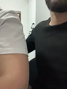 delibiri11 online show from March 18, 2026, 10:02 pm