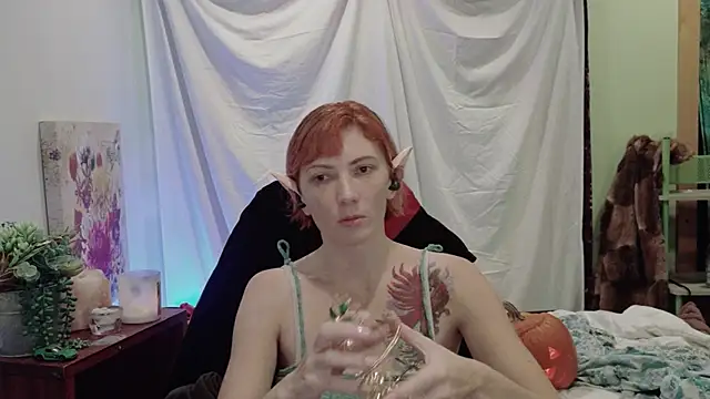 xpbunni online show from November 4, 2025, 5:50 am