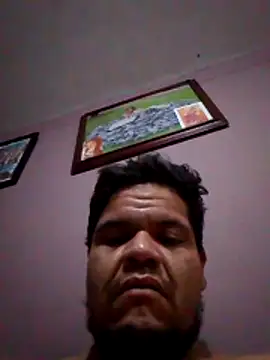 Snapshot of Maniakone chatting on November 2, 2025, 6:38 am Maniakone online show from November 2, 2025, 6:38 am