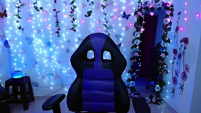 Snapshot of carol_20 chatting on November 6, 2025, 2:45 am carol 20 online show from November 6, 2025, 2:45 am