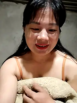 kute-00 online show from November 2, 2025, 3:20 am