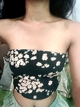 Daizy Shah online show from February 19, 2026, 8:10 am