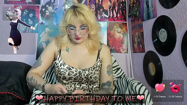 Avril Maria online show from September 17, 2025, 5:58 pm