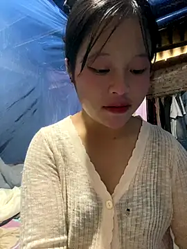 Snapshot of O_o_UwU_o_O chatting on October 14, 2025, 2:01 am O o UwU o O online show from October 14, 2025, 2:01 am