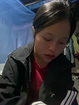 Snapshot of O_o_UwU_o_O chatting on November 1, 2025, 2:13 am O o UwU o O online show from November 1, 2025, 2:13 am