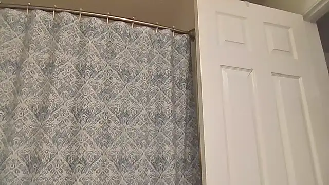 sexybigdick04 online show from April 18, 2026, 10:54 pm