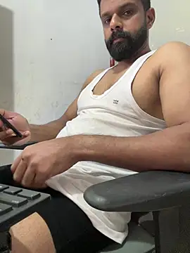 Vineeth3906 online show from March 24, 2026, 12:43 pm