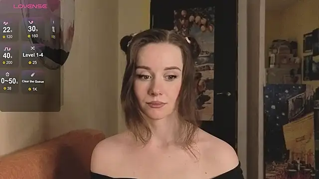 SkyHelen online show from April 13, 2026, 4:01 pm