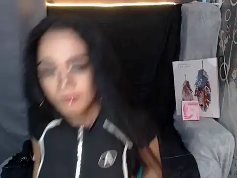 SerenityFoxx online show from November 6, 2025, 7:37 pm