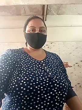 Rakhi sawant143 online show from December 2, 2025, 3:23 am