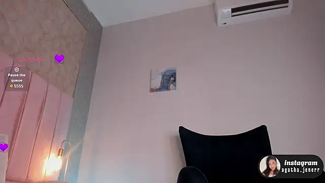 Snapshot of agatha_jener chatting on April 5, 2026, 11:40 am agatha jener online show from April 5, 2026, 11:40 am
