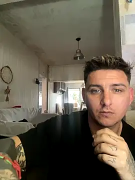 SantyPlayBig online show from September 9, 2025, 8:52 pm