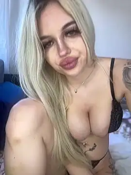 Steffi Snowbunny online show from March 13, 2026, 3:18 pm