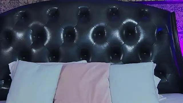 KendraMaxx online show from March 7, 2026, 6:32 am