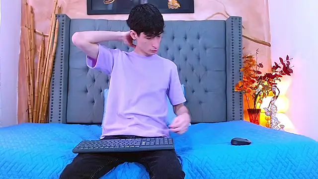 Luke Carter online show from December 17, 2025, 1:06 pm