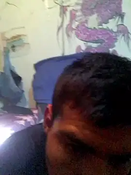 Snapshot of Calivazil chatting on November 19, 2025, 11:27 pm Calivazil online show from November 19, 2025, 11:27 pm